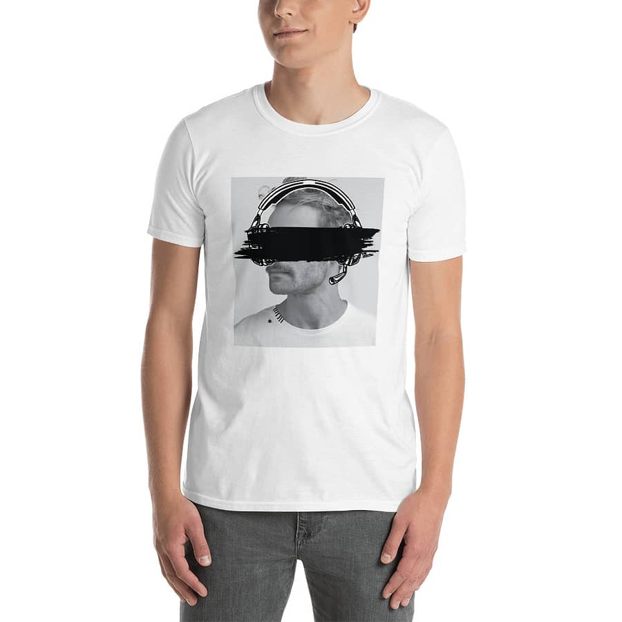 Eyes covered t shirt high quality